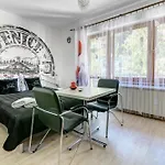 Ubytování v soukromí Jolka - Parking Bezplatny, Plac Zabaw, Wiata Grillowa Krynica-Zdrój
