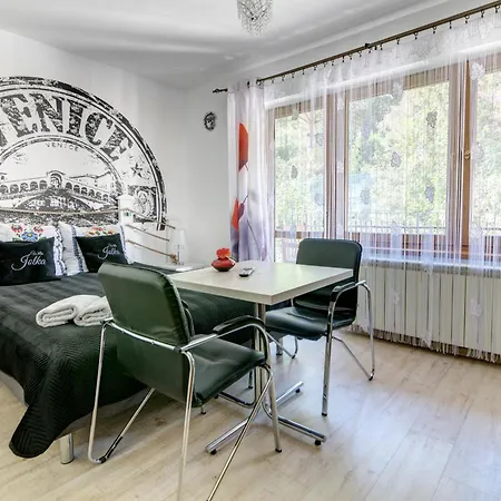 Δωμάτια σε οικογενειακή κατοικία Jolka - Parking Bezplatny, Plac Zabaw, Wiata Grillowa Krynica Zdroj