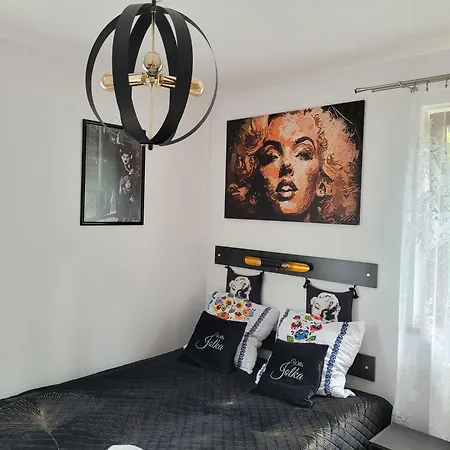 Rum i privatbostad Jolka - Parking Bezplatny, Plac Zabaw, Wiata Grillowa