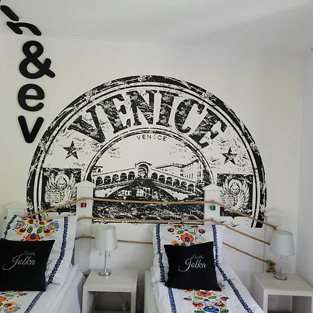 Jolka - Parking Bezplatny, Plac Zabaw, Wiata Grillowa Rum i privatbostad Krynica-Zdrój