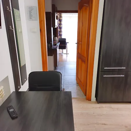Rum i privatbostad Jolka - Parking Bezplatny, Plac Zabaw, Wiata Grillowa *