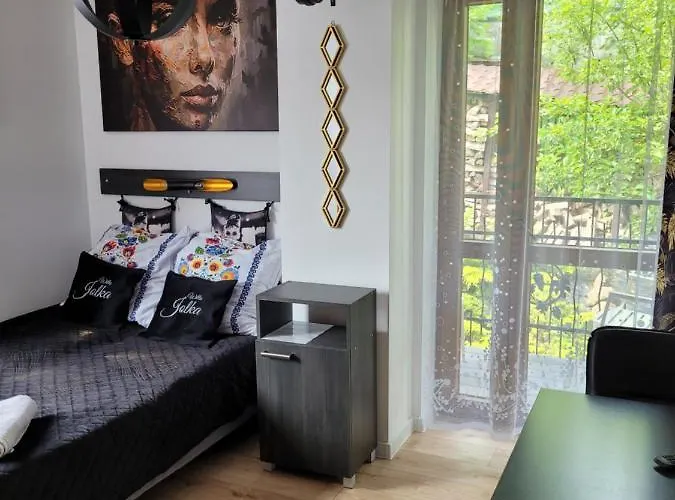 Jolka - Parking Bezplatny, Plac Zabaw, Wiata Grillowa *