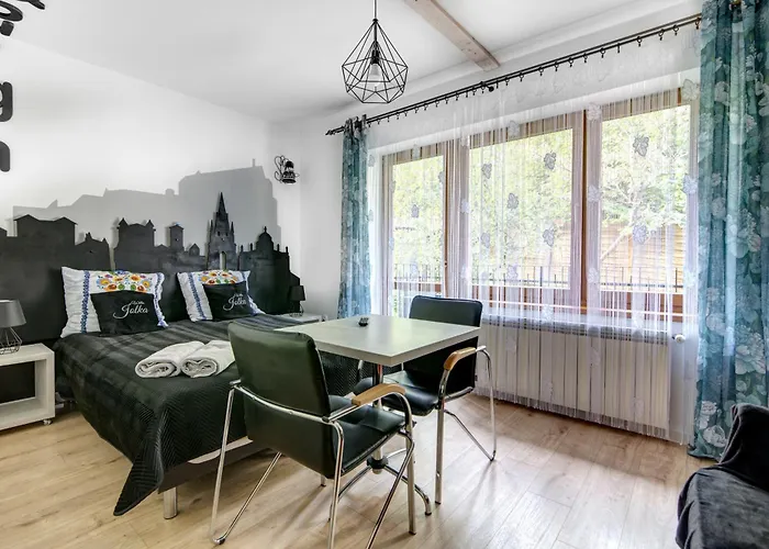 Jolka - Parking Bezplatny, Plac Zabaw, Wiata Grillowa Δωμάτια σε οικογενειακή κατοικία Krynica Zdroj